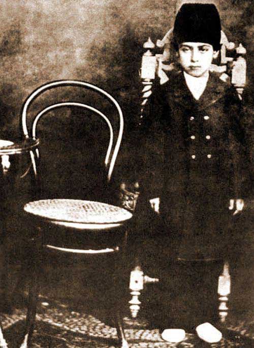 عکس کودکی دکتر محمد مصدق عکس کودکی دکتر محمد مصدق