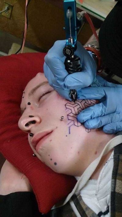 عکسهای جالب از پسری که خودش را به هیولا تبدیل کرد