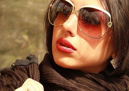 عکس های جوانه دلشاد بازیگر سریال در حاشیه