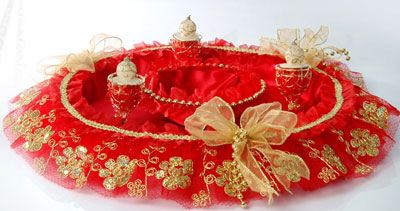 تزیین سینی حنا برای حنابندان عروس تزیین سینی حنا برای حنابندان عروس