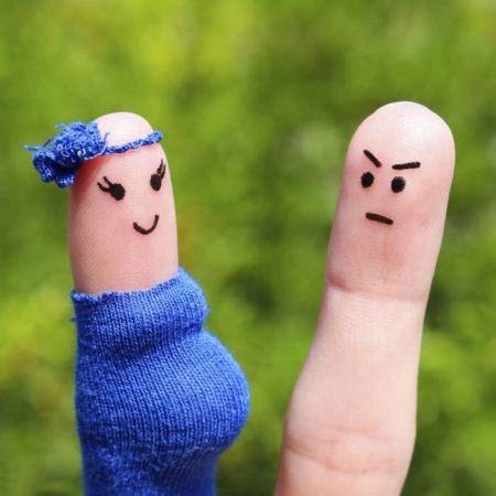 شکلک های عاشقانه با انگشتان دست (عکس)