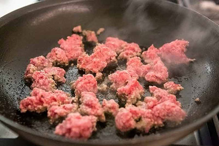 طرز تهیه همبرگر گوشت بازاری در خانه
