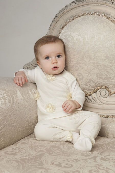 عکس شیک ترین ست لباس نوزادی دخترانه و پسرانه رنگ سفید