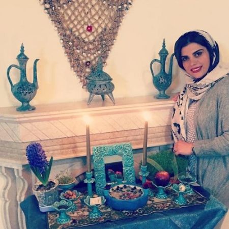 بیوگرافی مژگان بیات + عکس همسرش بیوگرافی مژگان بیات + عکس همسرش