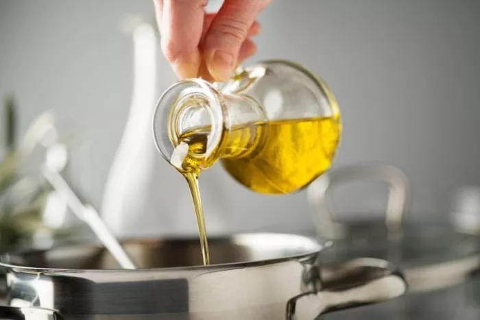 بهترین روغن برای سرخ کردن ماهی 1