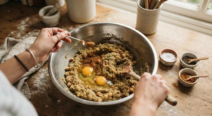 طرز تهیه کتلت بادمجان بدون گوشت 6