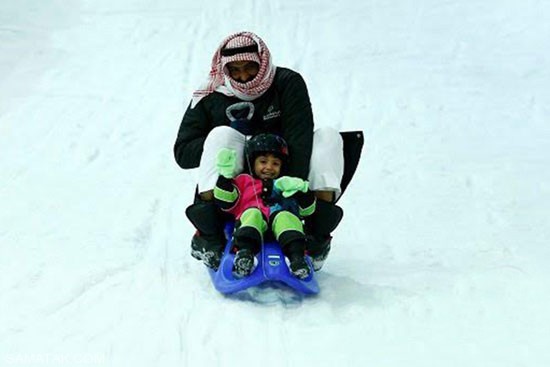 ساخت شهر برفی در گرمای عربستان + تصاویر