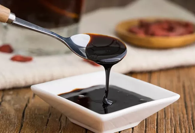 طرز تهیه شیره خرما خانگی بدون خاک سفید در منزل 3 طرز تهیه شیره خرما خانگی بدون خاک سفید 2
