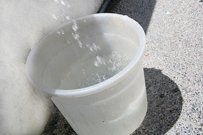 آموزش تصویری کندن برچسب از روی شیشه آموزش تصویری کندن برچسب از روی شیشه