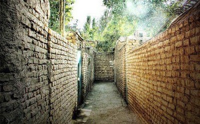 شعر زیبای کوچه بن بست سروده ایرج جنتی عطایی 1 1051736313 samatak com