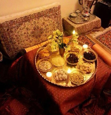 سفره شب یلدا باکلاس + تزیین سفره شب یلدا ساده و شیک سفره شب یلدا باکلاس + تزیین سفره شب یلدا ساده و شیک