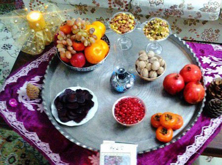 سفره شب یلدا باکلاس + تزیین سفره شب یلدا ساده و شیک سفره شب یلدا باکلاس + تزیین سفره شب یلدا ساده و شیک