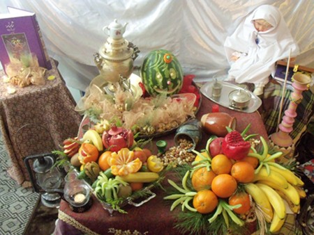 سفره شب یلدا باکلاس + تزیین سفره شب یلدا ساده و شیک سفره شب یلدا باکلاس + تزیین سفره شب یلدا ساده و شیک