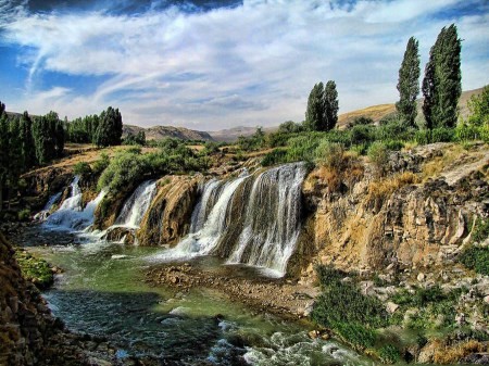 تصاویری از شهر ساحلی و دیدنی وان ترکیه تصاویری از شهر ساحلی و دیدنی وان ترکیه