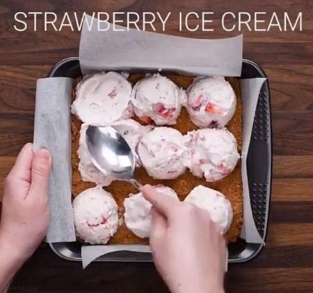 طرز تهیه دسر بیسکویت و بستنی با شکلات تخته ای طرز تهیه دسر بیسکویت و بستنی با شکلات تخته ای