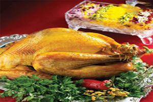 طرز تهیه بوقلمون شکم پر با گوشت چرخ کرده 29 1405366094 samatak com