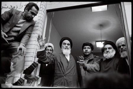 اتفاقاتی از انقلاب 57 که تا به حال دیده نشده است! + تصاویر اتفاقاتی از انقلاب 57 که تا به حال دیده نشده است! + تصاویر