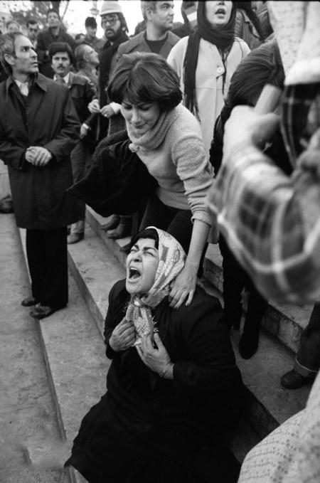اتفاقاتی از انقلاب 57 که تا به حال دیده نشده است! + تصاویر اتفاقاتی از انقلاب 57 که تا به حال دیده نشده است! + تصاویر