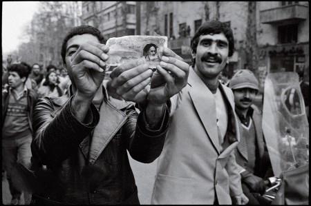 اتفاقاتی از انقلاب 57 که تا به حال دیده نشده است! + تصاویر اتفاقاتی از انقلاب 57 که تا به حال دیده نشده است! + تصاویر