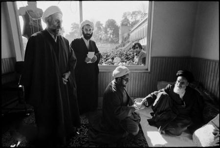 اتفاقاتی از انقلاب 57 که تا به حال دیده نشده است! + تصاویر اتفاقاتی از انقلاب 57 که تا به حال دیده نشده است! + تصاویر