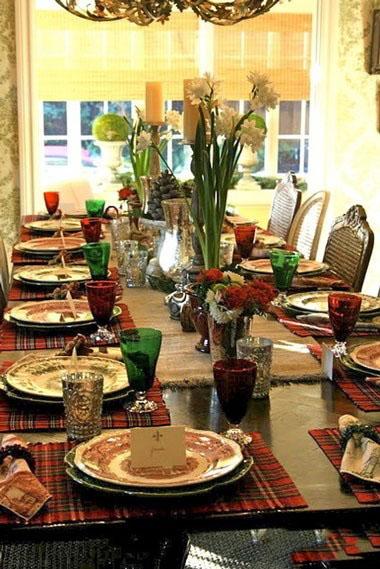 تزئین میز شب عید با ایده های مختلف + تصاویر تزئین میز شب عید با ایده های مختلف + تصاویر