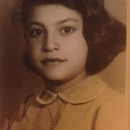 بیوگرافی بازیگر پیشکسوت آزاده خورشيد دوست بیوگرافی بازیگر پیشکسوت آزاده خورشيد دوست