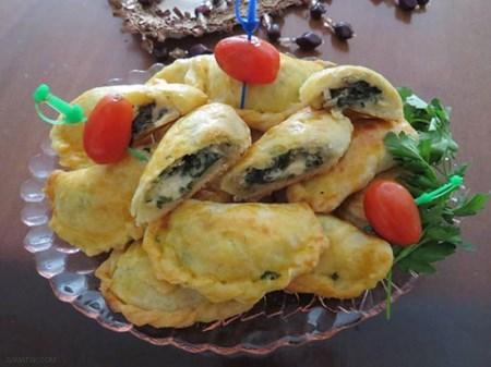 طرز تهیه 4 نوع پیراشکی پیتزای با خمیر آماده طرز تهیه 4 نوع پیراشکی پیتزای با خمیر آماده