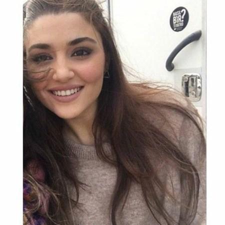 هانده ارچل Hande Ercel | بیوگرافی هانده ارچل بازیگر زن ترکیه هانده ارچل Hande Ercel | بیوگرافی هانده ارچل بازیگر زن ترکیه