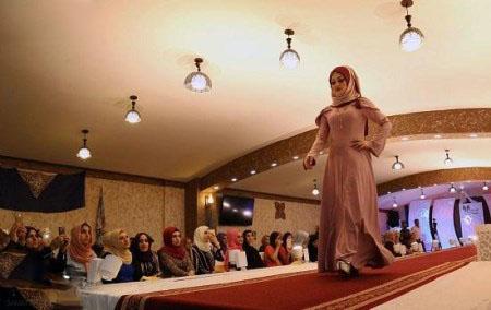 شوی لباس زنانه در عراق + تصاویر شوی لباس زنانه در عراق + تصاویر