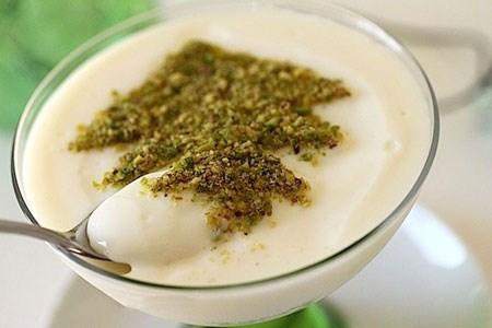 تزیین فرنی با دارچین و پسته برای بچه ها (70 مدل) تزیین فرنی با دارچین و پسته برای بچه ها (70 مدل)