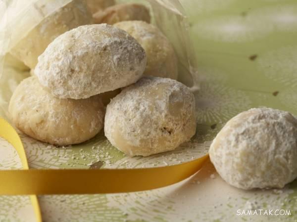 طرز پخت قرابیه بادام، شیرینی مخصوص یونانی