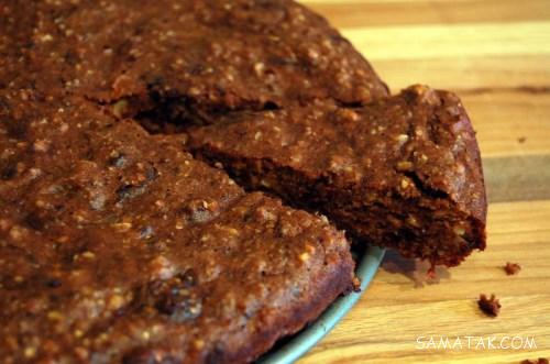 آموزش کامل طرز تهیه کیک خرما و گردو بدون شکر 2 طرز تهیه کیک خرما و گردو بدون شکر