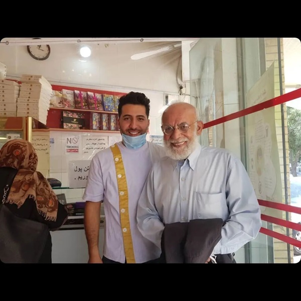 مهدی فقیه در نقش دکتر در سریال به کجا چنین شتابان