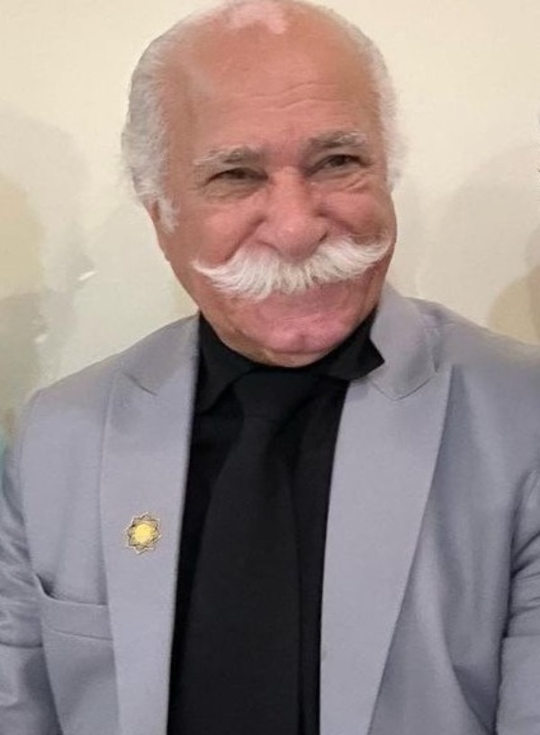 سیامک اشعریون در نقش سرآجان