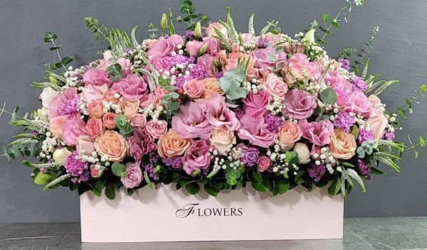 باکس گل لاکچری برای تولد 4