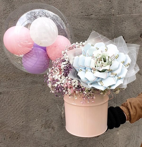 باکس گل و بادکنک مردانه 1