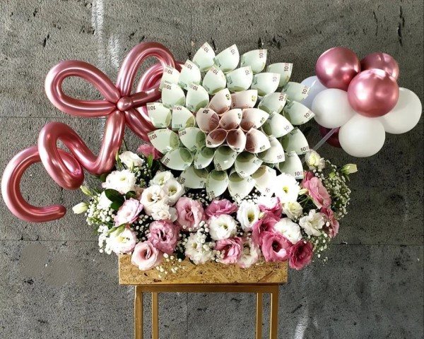 دسته گل با پول برای کادو 5