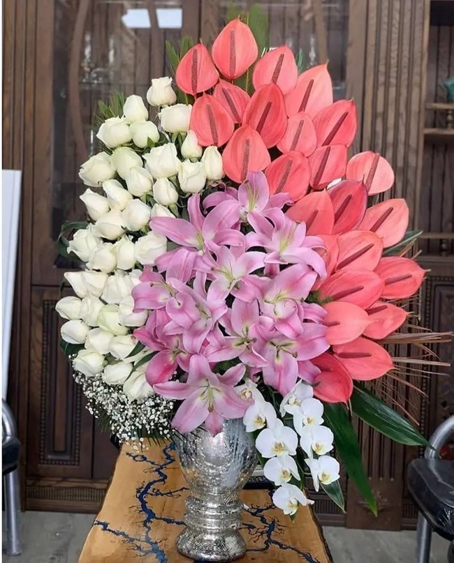 گل برای افتتاحیه 64 تاج گل تبریک لاکچری 6