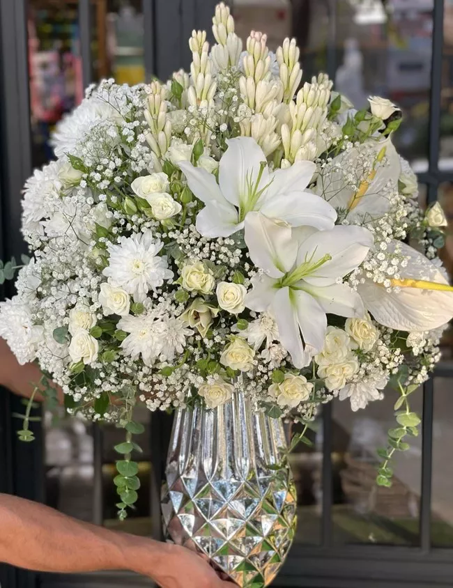بهترین گل برای سالگرد ازدواج (عکس گل طبیعی و باکس گل) 17 بهترین گل برای سالگرد ازدواج 16