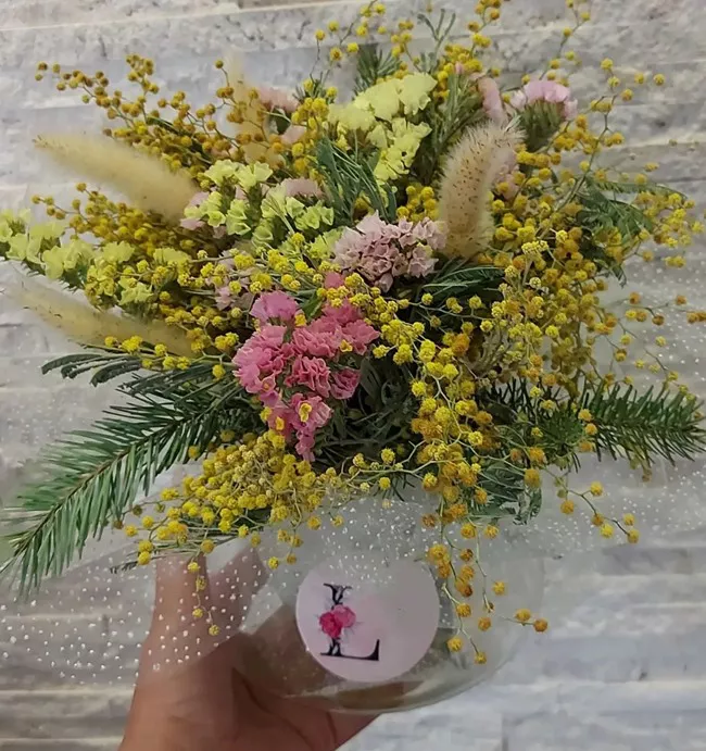 بهترین گل برای سالگرد ازدواج (عکس گل طبیعی و باکس گل) 22 بهترین گل برای سالگرد ازدواج 21