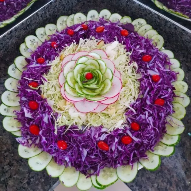 تزیین سالاد کاهو ساده 4