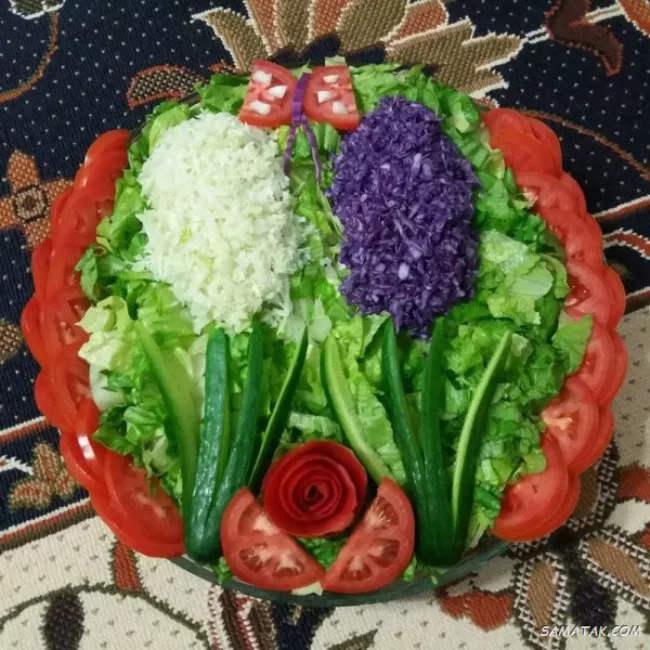 تزیین سالاد کاهو و خیار و گوجه ساده 4