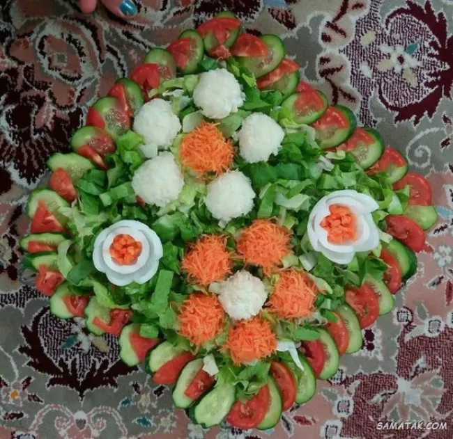 تزیین سالاد کاهو و خیار و گوجه ساده 8