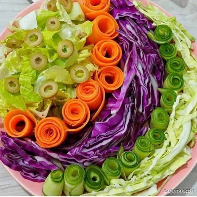 سالاد رژیمی با کاهو تزیین شده 2