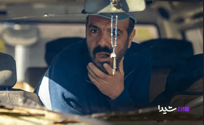 اسامی بازیگران سریال گل سنگ + نام نقش های سریال با عکس 13 رضا عموزاد بازیگر نقش عموی پروانه در سریال گل سنگ