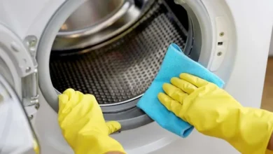 تمیز کردن ماشین لباسشویی؛ راهنمای جرمگیری لاستیک و دیگ 251 تمیز کردن ماشین لباسشویی 1