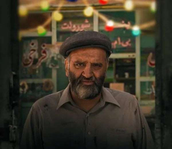 اسامی بازیگران سریال تانک خورها + نام نقش های سریال با عکس 5 علیرضا استادی بازیگر نقش حاجی پور در سریال تانک خورها