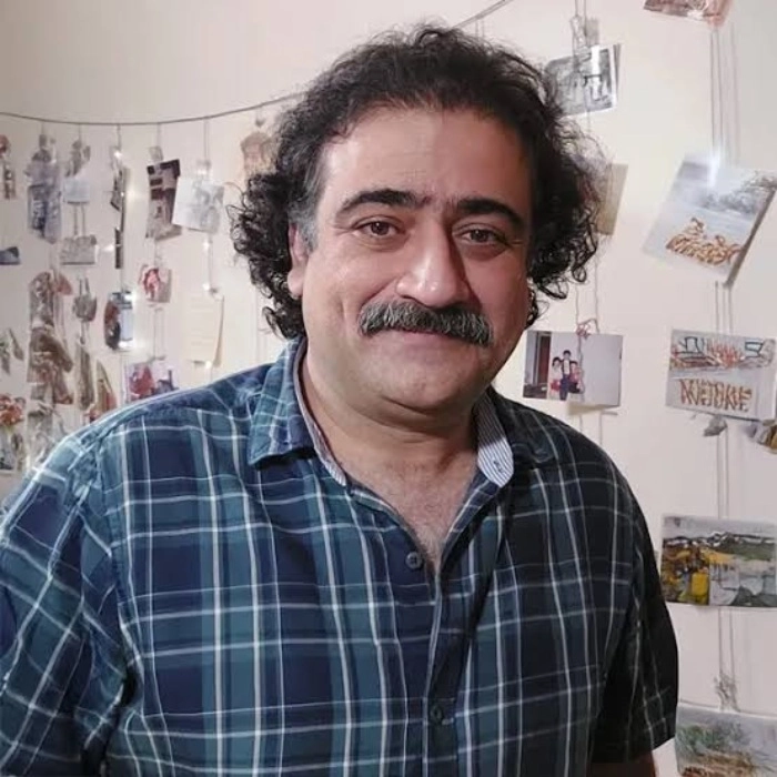 اسامی بازیگران سریال مرد سه هزار چهره + نام نقش های سریال با عکس 23 میثم عبدی بازیگر نقش منشی دادگاه در سریال مرد سه هزار چهره