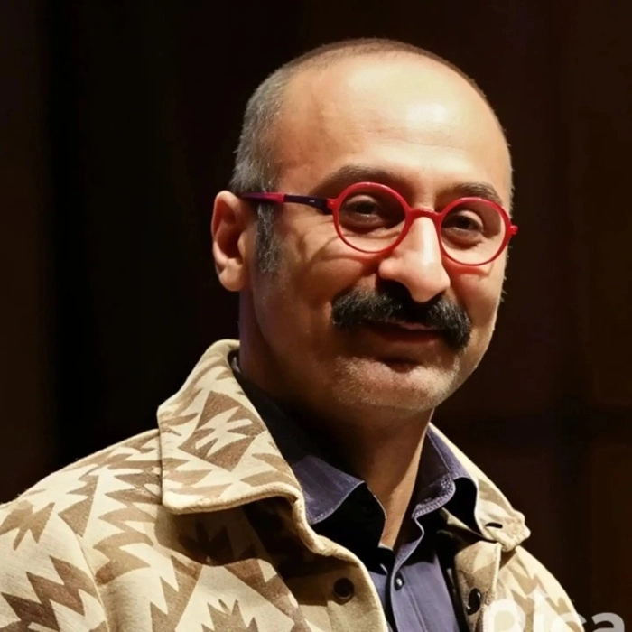 اسامی بازیگران سریال مرد سه هزار چهره + نام نقش های سریال با عکس 22 کاوه مرحمتی بازیگر نقش دستیار مادروف در سریال مرد سه هزار چهره